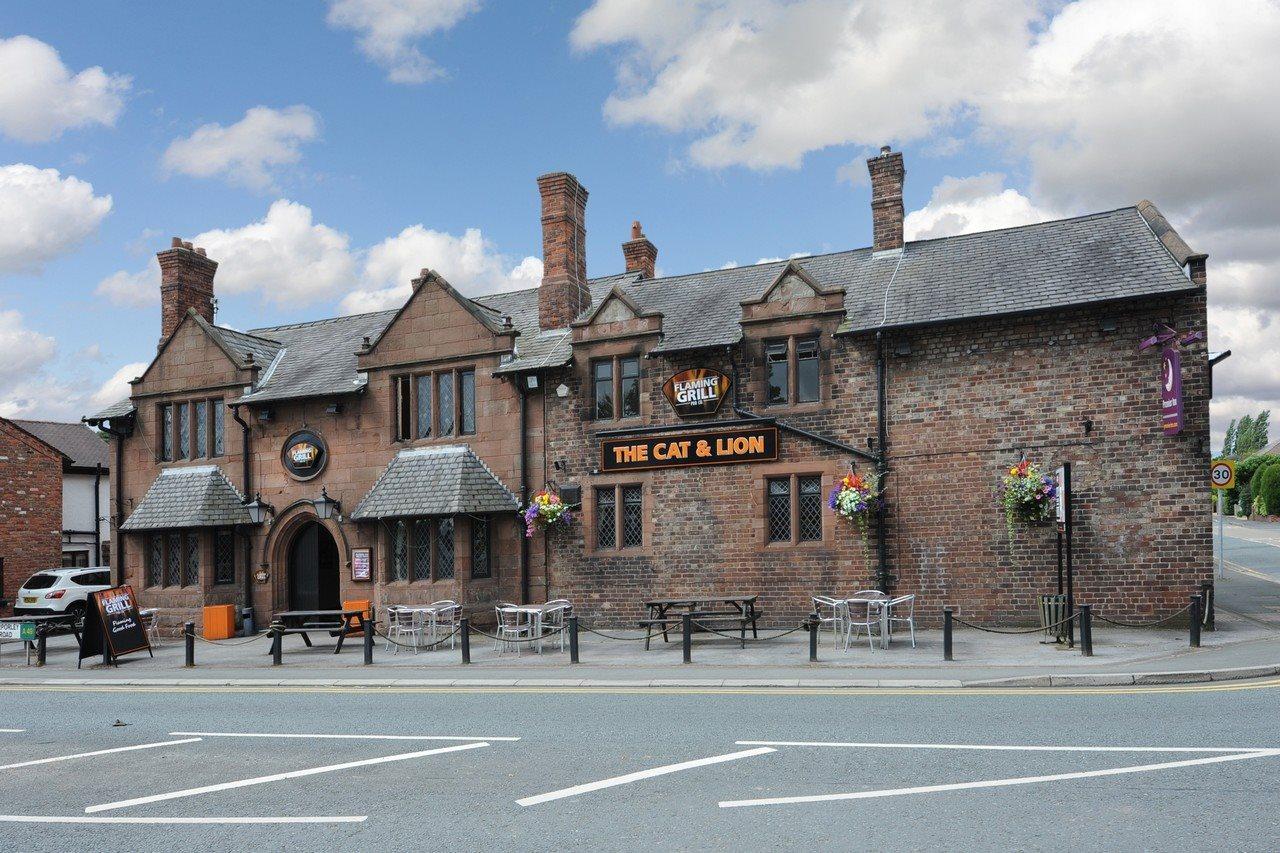 Premier Inn Warrington South Экстерьер фото